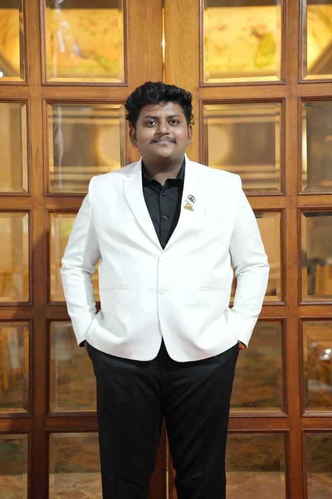 Rtr. Jayesh Chavan